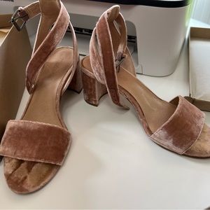 Madewell velvet heels